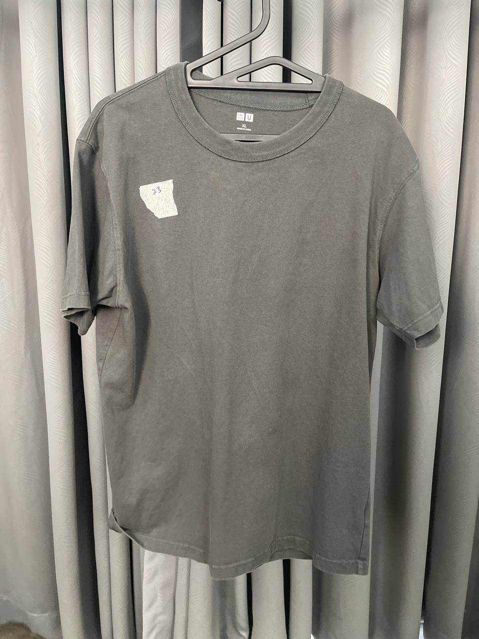 Uniqlo - Cotton Tee (XL)